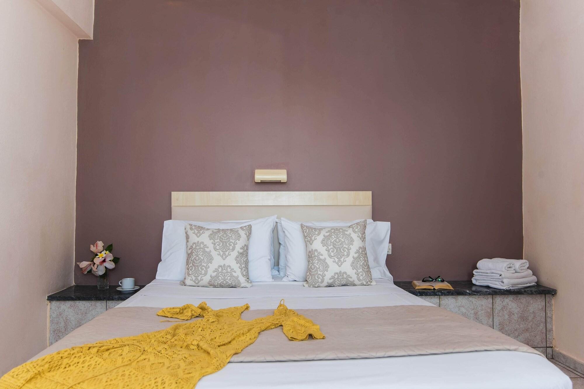 Aspro Hotel Hersonissos  Bagian luar foto