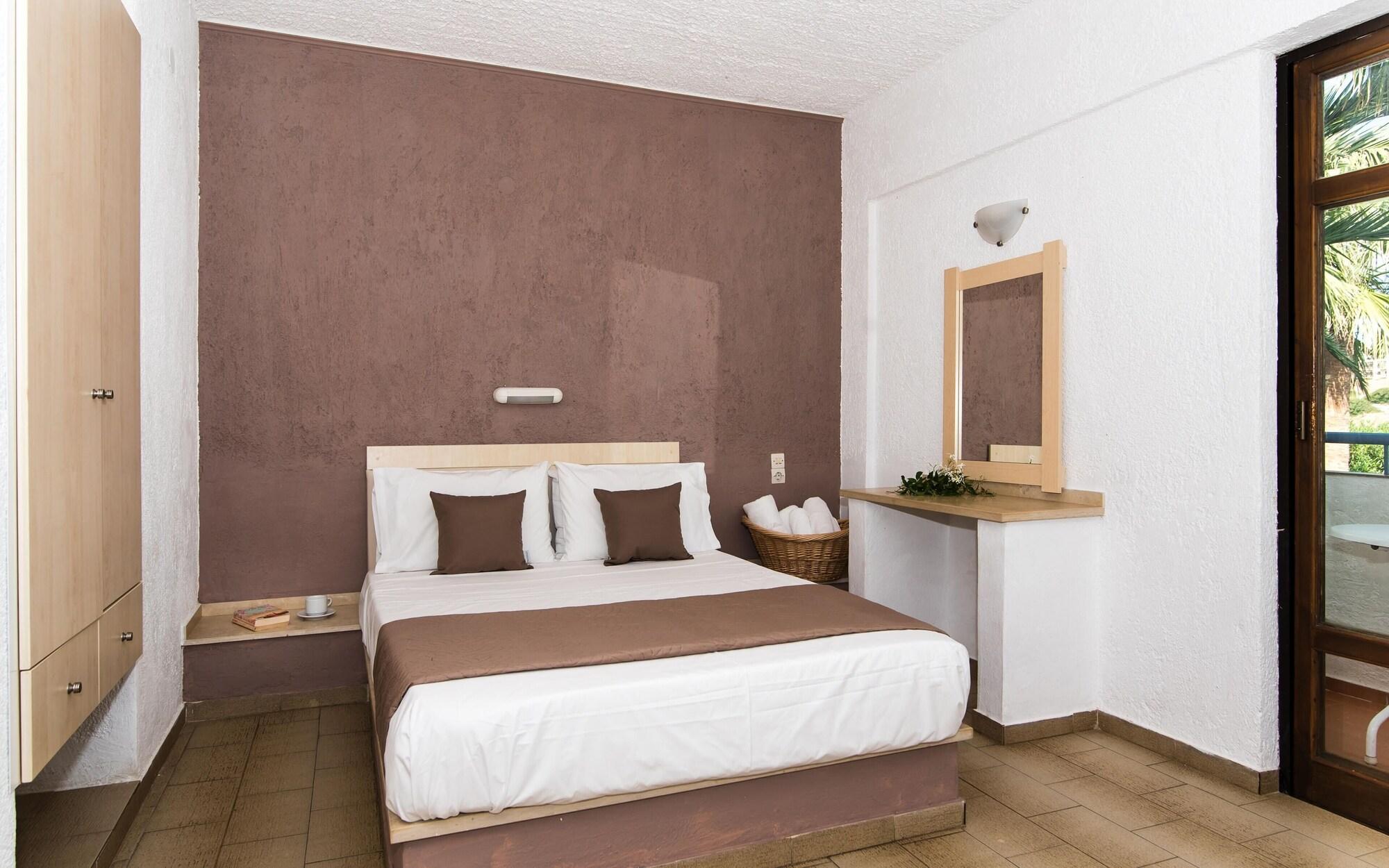 Aspro Hotel Hersonissos  Bagian luar foto