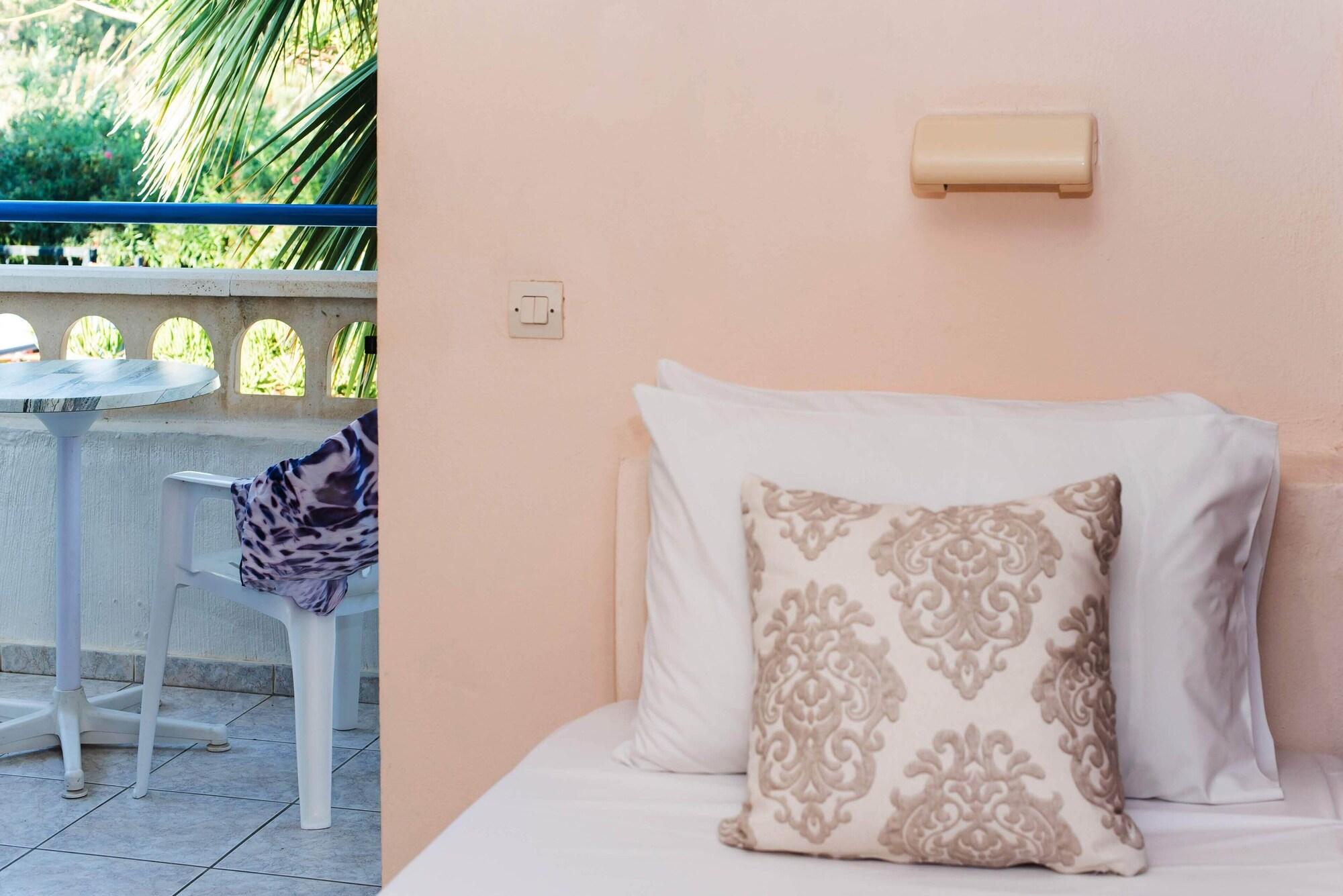 Aspro Hotel Hersonissos  Bagian luar foto