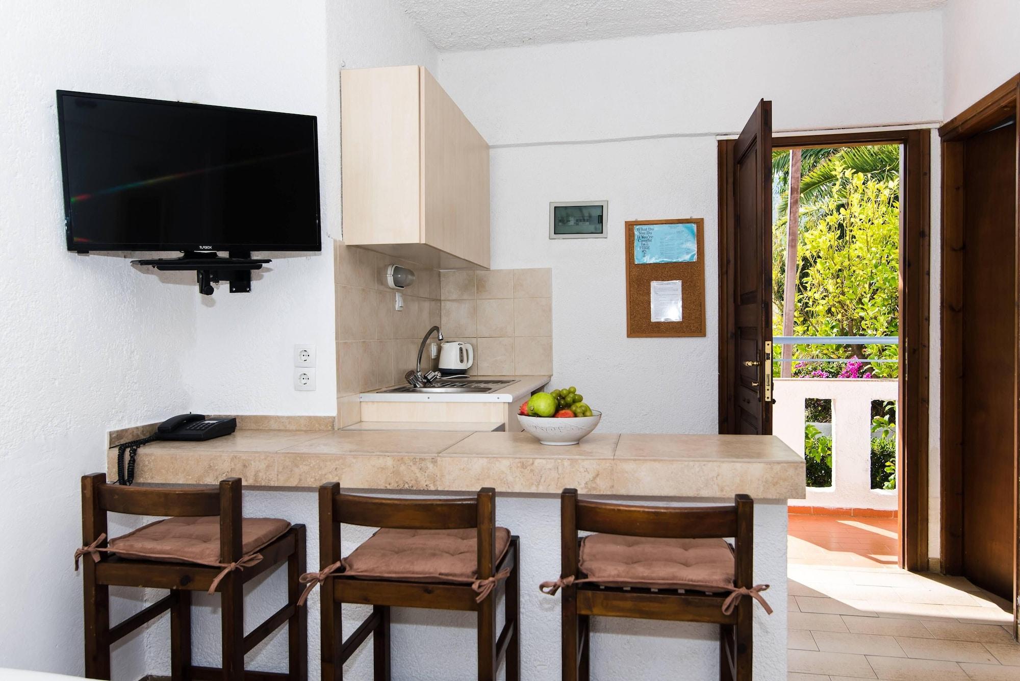 Aspro Hotel Hersonissos  Bagian luar foto