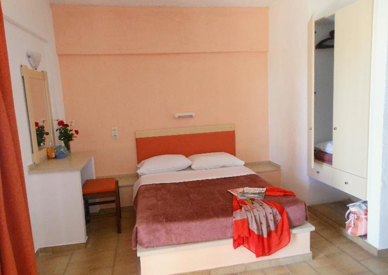 Aspro Hotel Hersonissos  Bagian luar foto